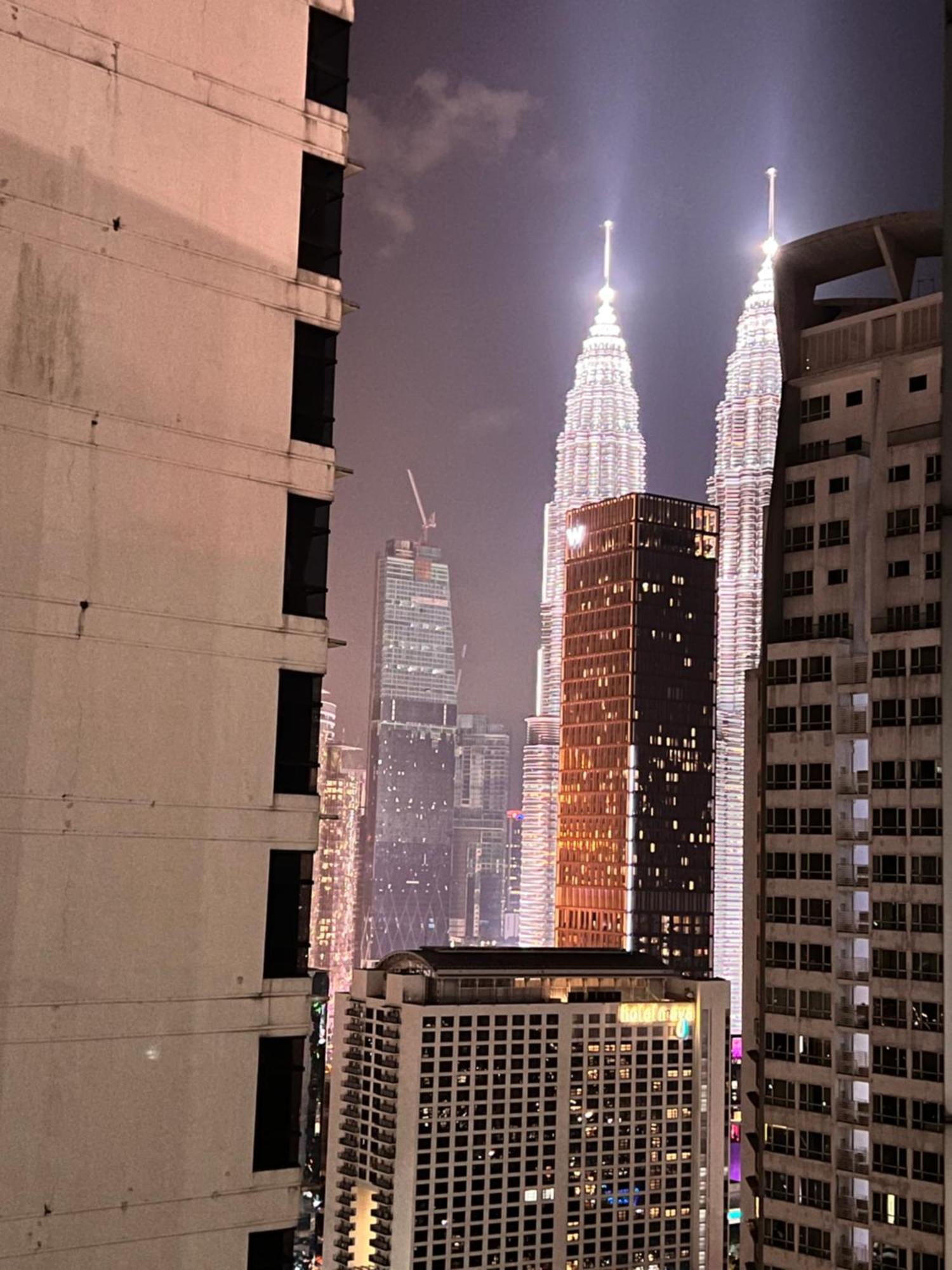 Mercu Summer Suites Klcc By Sweet Home Kuala Lumpur Extérieur photo